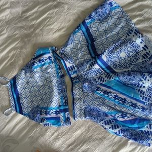 Cute set, shorts and top. Size small